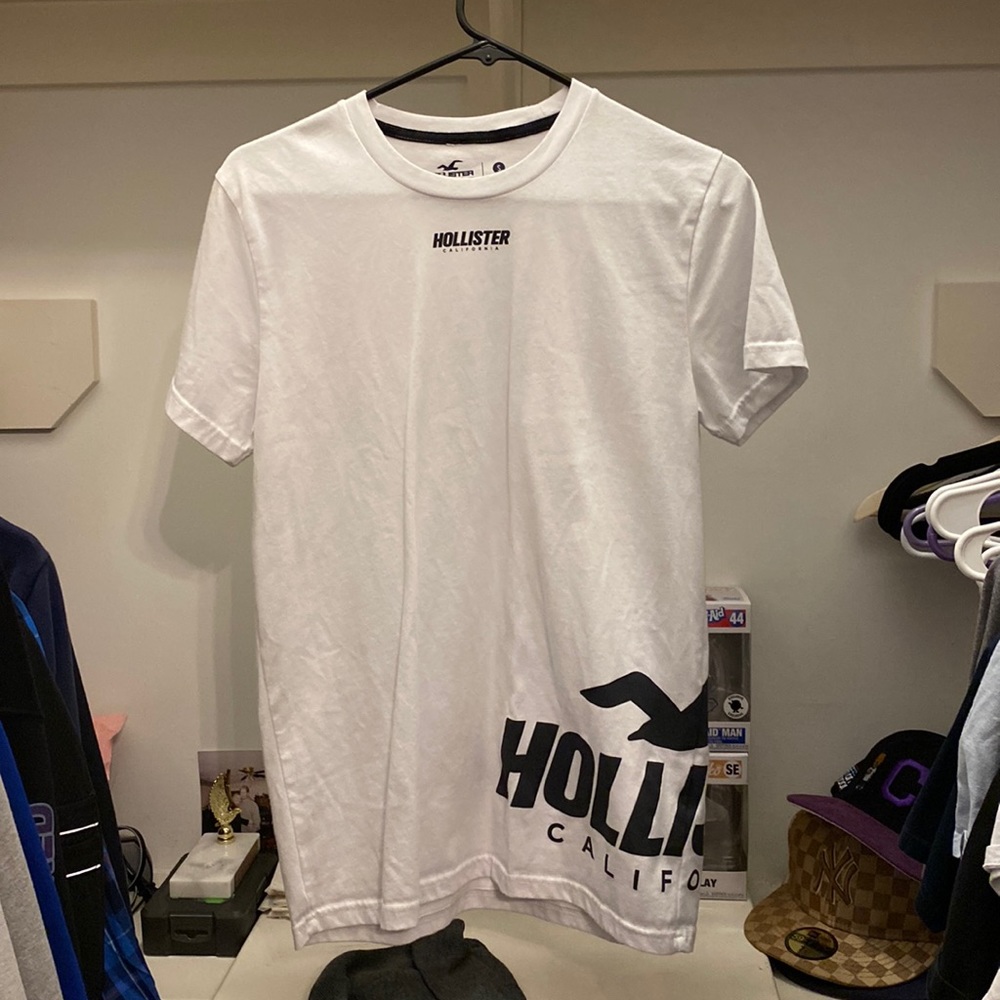 Hollister shirt
